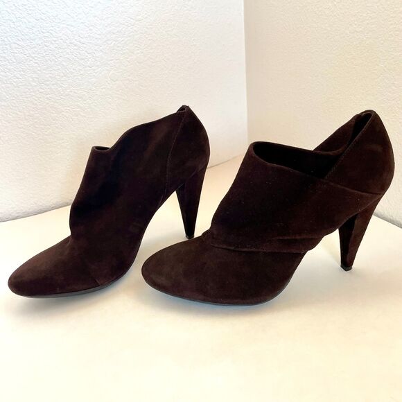 Coach Women's Astrid Point Heel Ankle Booties in Chocolate Brown Suede Size 8.5 - Picture 2 of 6